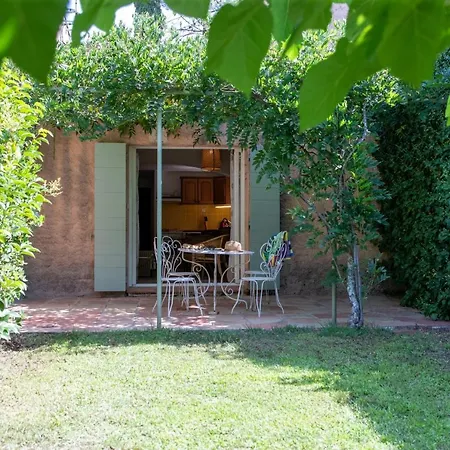 Les Gites Du Merle Cogolin Exterior foto